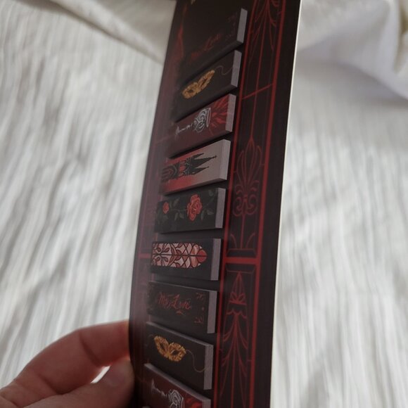 Fairyloot Page Tabs Inspired by A Dowry of Blood Eternal Embrace March 2025 - Picture 5 of 7